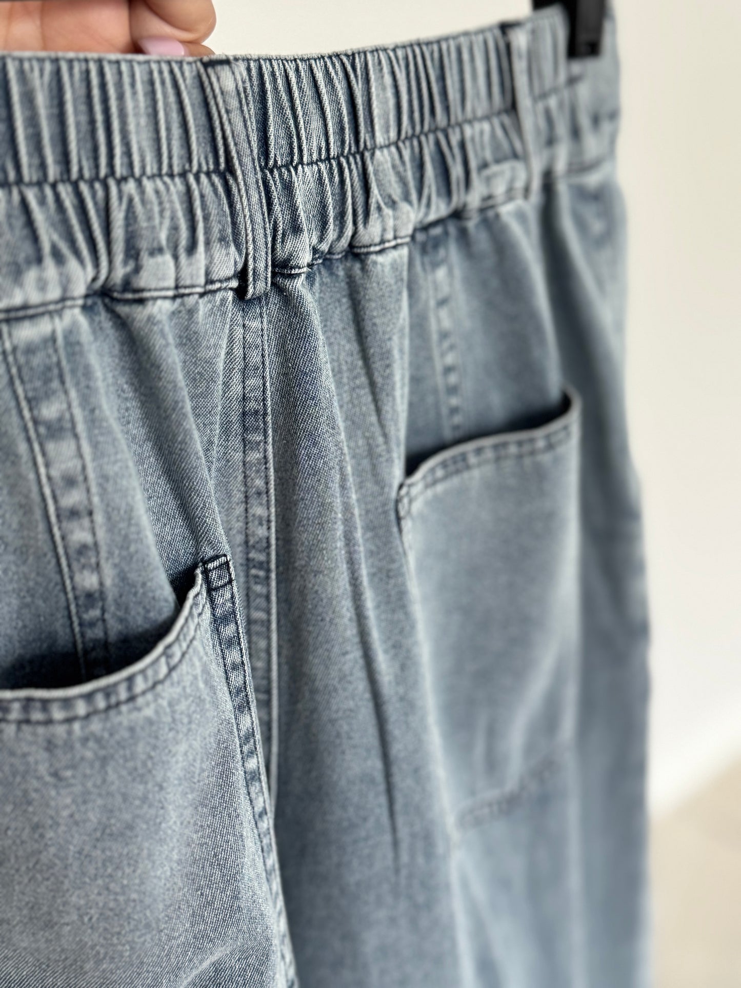 PleatedLLight Denim