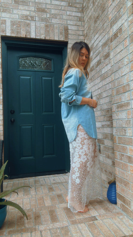Lace embroidered skirt