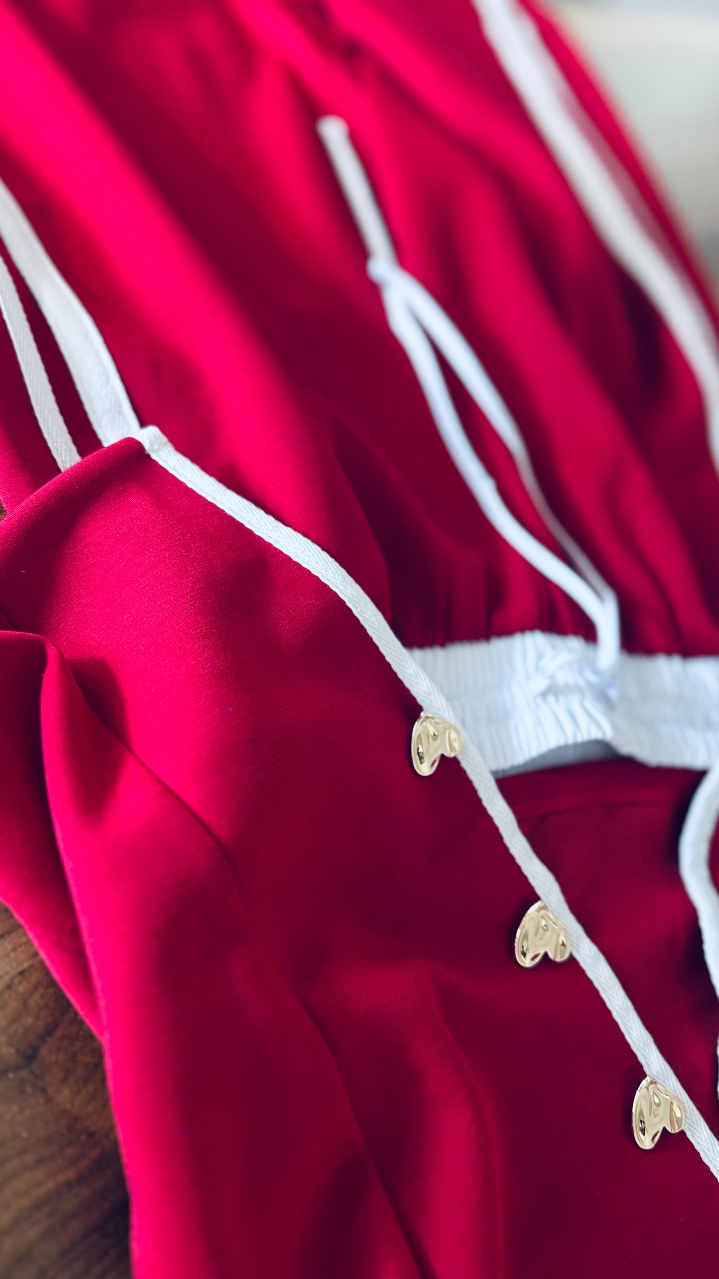 Chic-Comfy Red Set